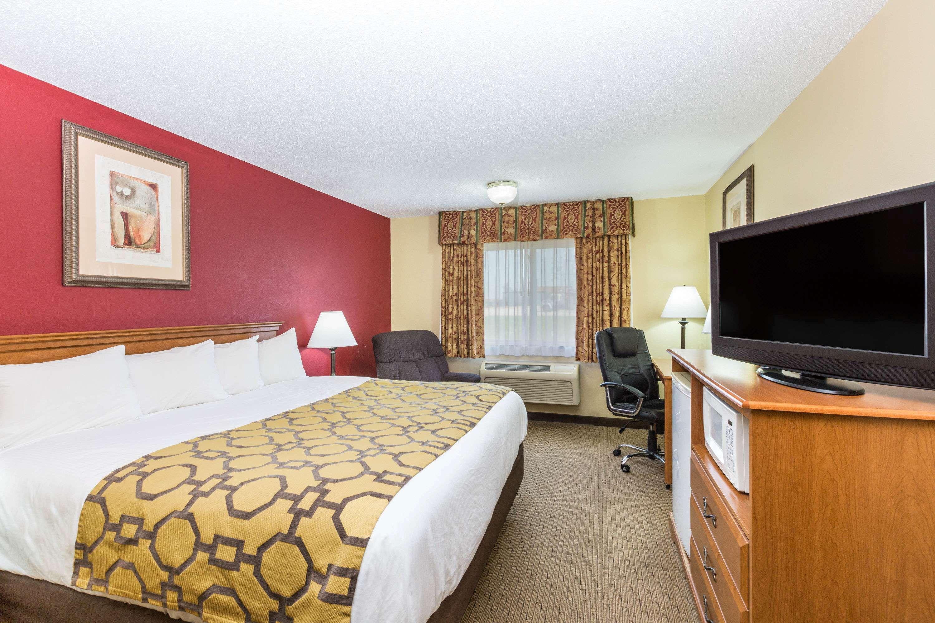 Hotel Baymont By Wyndham Dodge 2*