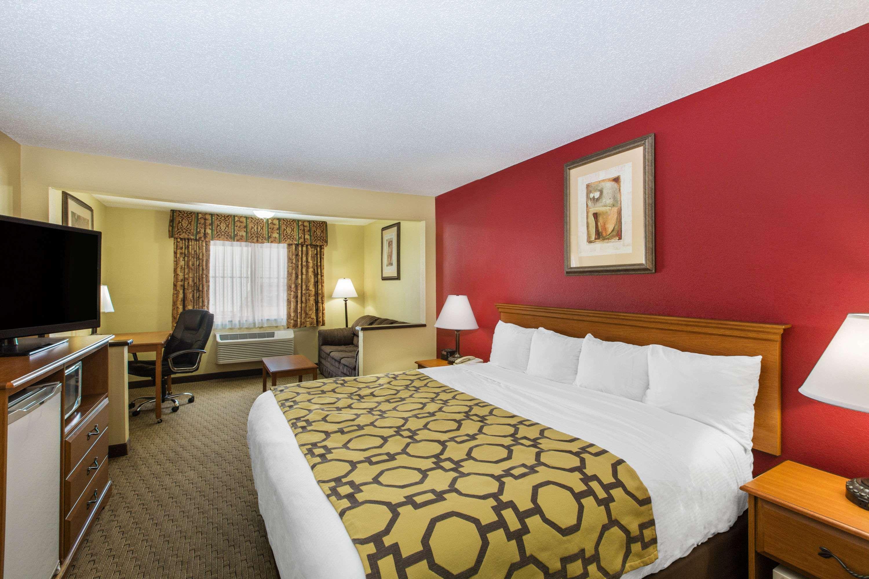Hotel Baymont By Wyndham Dodge Fort Dodge