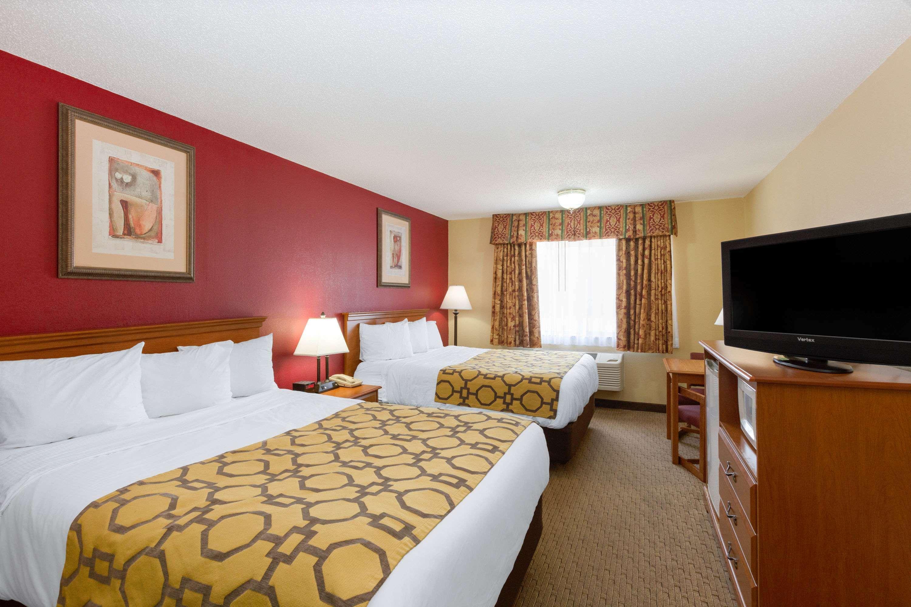 Baymont By Wyndham Dodge Hotel 2*