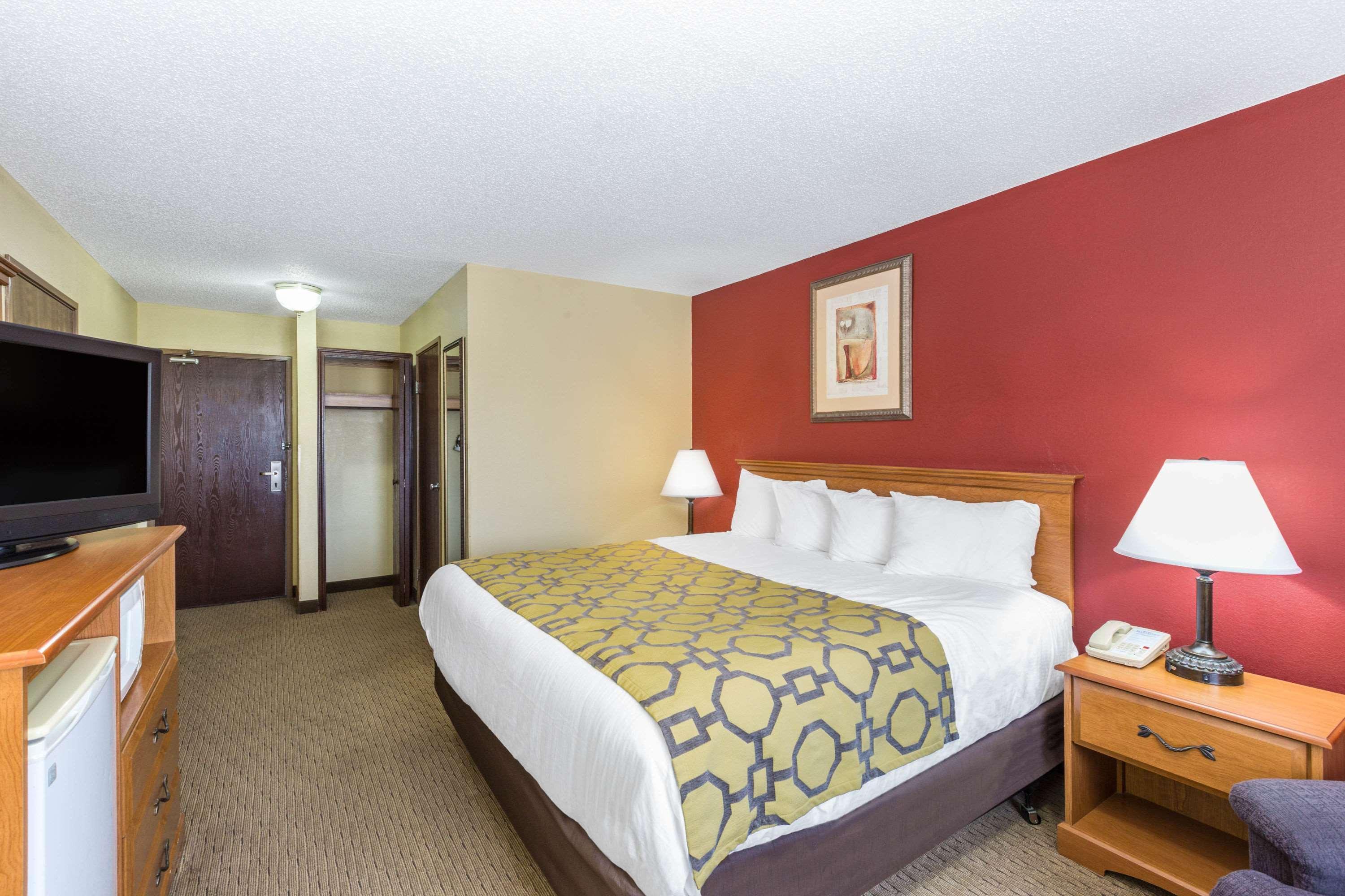 Baymont By Wyndham Dodge Hotel Fort Dodge