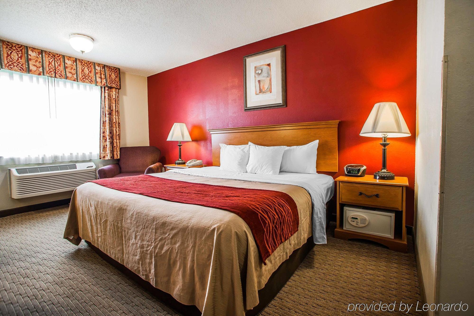 Baymont By Wyndham Dodge Hotel 2*