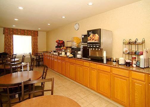 Baymont By Wyndham Dodge