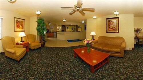 Hotel Baymont By Wyndham Dodge 2*