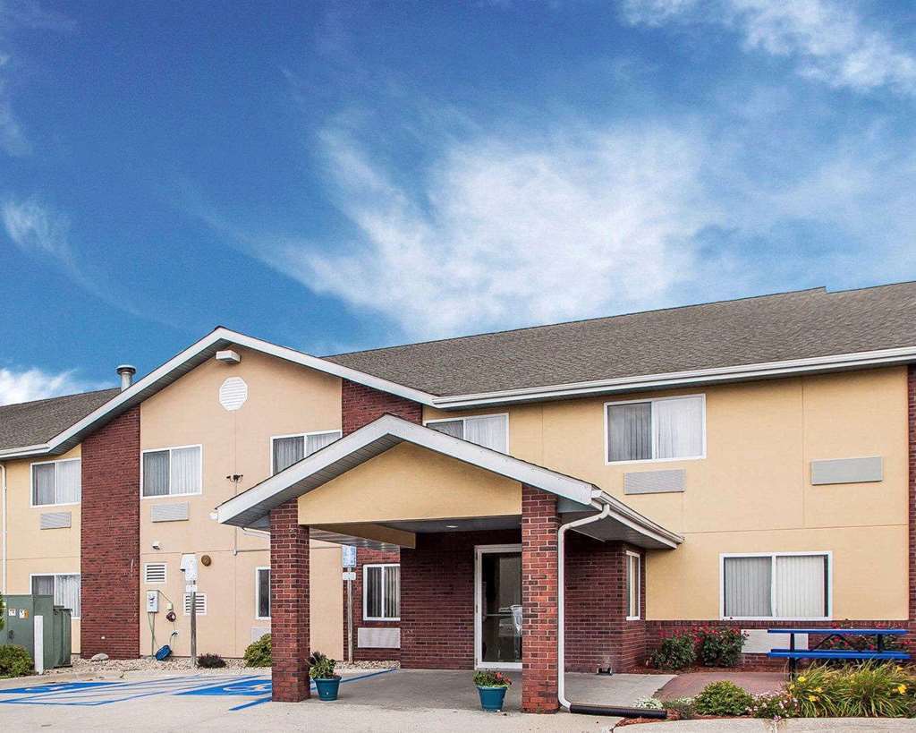 Hotel Baymont By Wyndham Dodge 2*